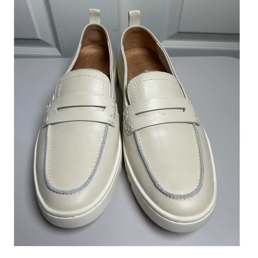 Vionic Uptown Loafers Cream Leather Penny Slip On Shoes Womens 7.5 Wide Lug Sole